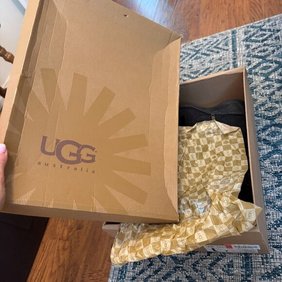 UGG 1936 SKYLAIR Size EU 38 /US 7 Knit Black Leather Shearling Lined Women Boots - Picture 3 of 6